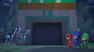 Owlette confronts the bots