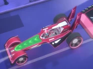 Owl Wing Tips from the Owl-Glider and protective lizard scales from the Gekko-Mobile on the Flashcar