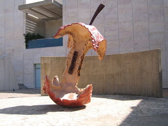 Apple Claes Oldenburg.jpg