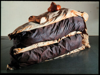 C-oldenburg-floor-cake1.jpg
