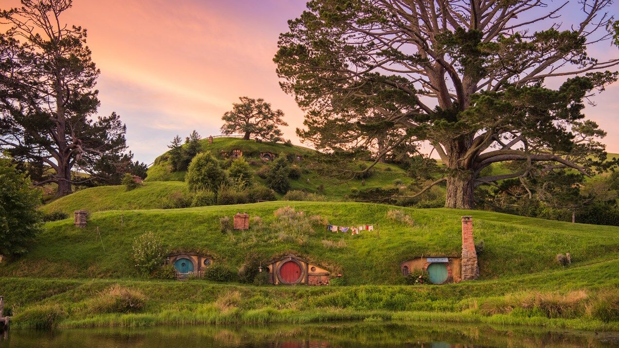 Hobbiton Middle earth Cinematic Universe wiki Fandom