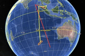 Flight path formed by connecting 7 waypoints stored on Captain Zaharie's flight simulator (red) VS presumed flight path of Flight 370 (yellow)