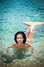 Александра.