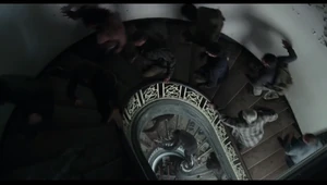 Apes attack the humans.