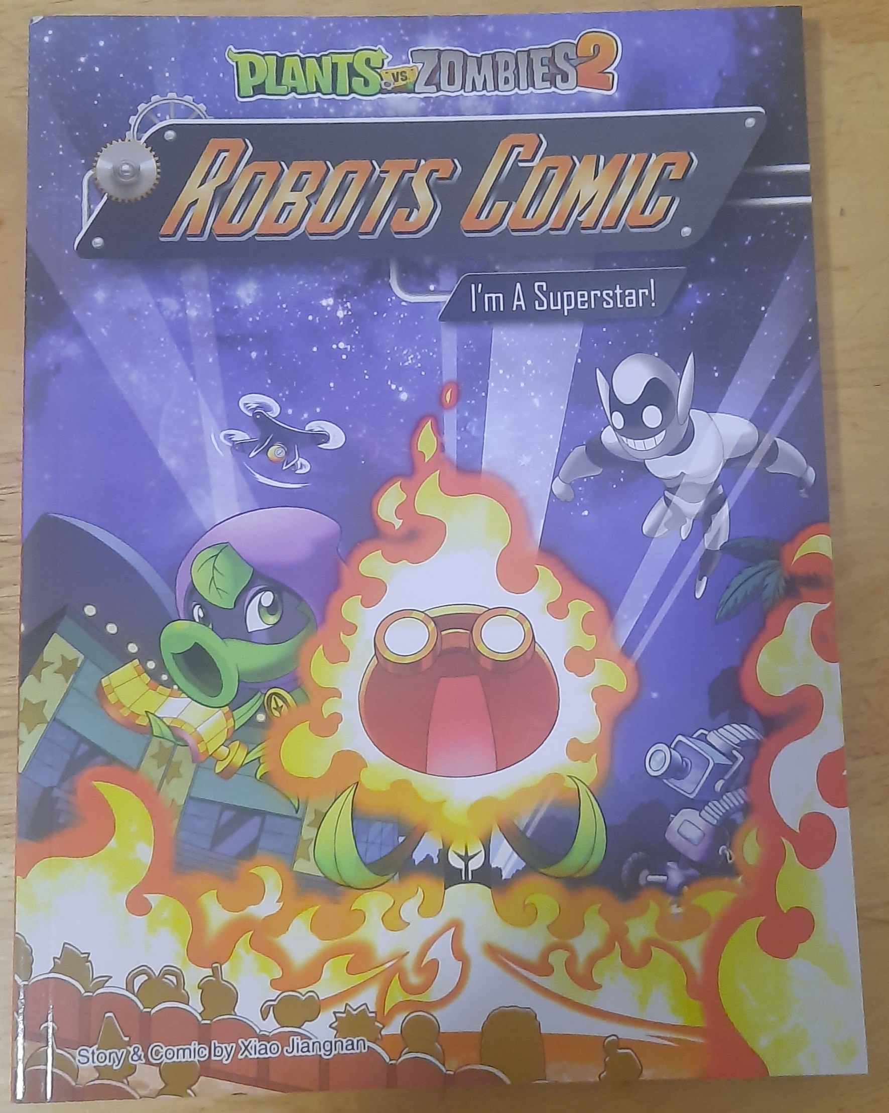 Amazon.com: Crossover Volume 2: The Ten Cent Plague
