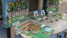 Risk: Plants vs. Zombies, Board Game