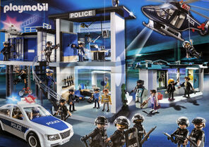 Playmobil police station with online alarm system