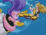 Goku SSJ3 kontra Majin Bu (22)