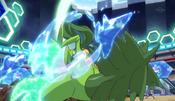 Sceptile nullifies Water Shuriken with Dragon Claw