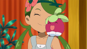 Bounsweet on Mallow's shoulder