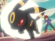 Quick Attack being used by Gary's Umbreon.