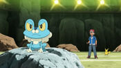 Ash keeps Froakie for the battle