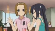 Azusa's reaction