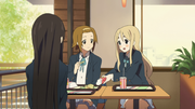 Mio ritsu and mugi french fries