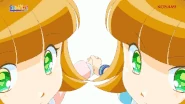 Tumblr n6vrxbT4me1r25dk8o1 400.gif (441 KB) Mimi and Nyami holding hands in the promotional video