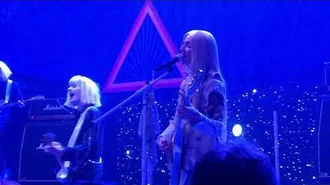 Poppy_-_Dreams_(The_Cranberries_cover)_-_January_31,_2019_-_Washington_DC