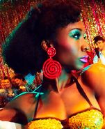 Pose candy.jpg (107 KB)