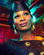 Pose elektra.jpg (110 KB)