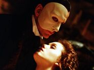Phantom 2.jpg (77 KB) Gerard Butler and Emmy Rossum in the 2004 film adaption.