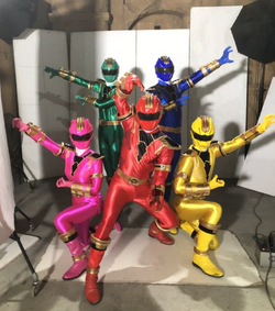 https://static.wikia.nocookie.net/power-rangers-fanon-wiki-2/images/3/3b/Jyuukaizar.webp/revision/latest/scale-to-width-down/250?cb=20230518231911