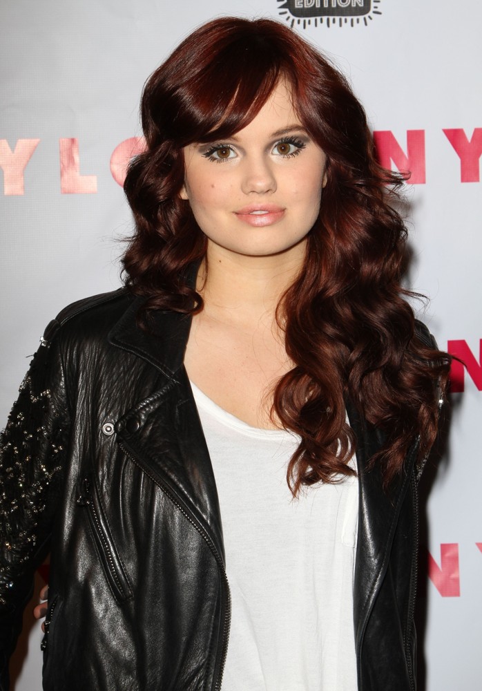 debby ryan 2022 wallpaper