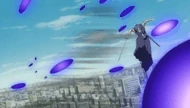 Findorr Calius (Bleach) fires Balas against Shūhei Hisagi.