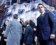 Fly.gif (410 KB) Future Sylar (Heroes), in the form of Nathan, flies off.