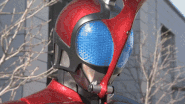 Kamen Rider Kabuto (Kamen Rider Kabuto) "accelerates his own time flow" by compressing the tachyon particles that are circulating around him via the Clock Up ability.