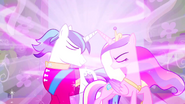 Shining Armor and Princess Cadance (My Little Pony: Friendship is Magic) combining their magic.