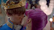 Mal & Ben (Disney Descendants) kiss