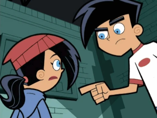 S02e17 Dani and Danny sense one of the clones