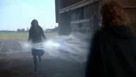Regina (Once Upon a Time) embraces her goodness and use light magic against Zelena.
