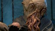 Natural Ood (Doctor Who) have two brains: a forebrain in the head which controls thought and telepathy and a secondary hindbrain held in their hands which processes emotions & memories.