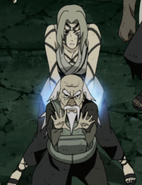 Tsunade (Naruto) gives Ōnoki some of her chakra.