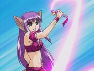 Mew Zakuro (Tokyo Mew mew) using ZaCross Whip.