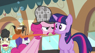 Pinkie Pie (My Little Pony: Friendship is Magic) using her tongue to grab a bubble pipe.