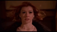 Willow Rosenberg (Buffy the Vampire Slayer) magically thickens the air around Glory to restrain her.