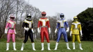 Gokai Change-Turboranger (Episode 9).png (2.32 MB) Turboranger Full Team Change 1