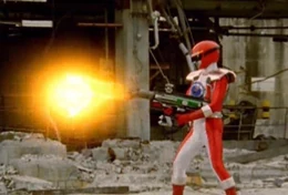 Mack używa Kamizelki Obrońcy.