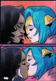 Rarien kiss on the comic.
