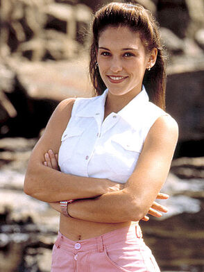 amy jo johnson pregnant