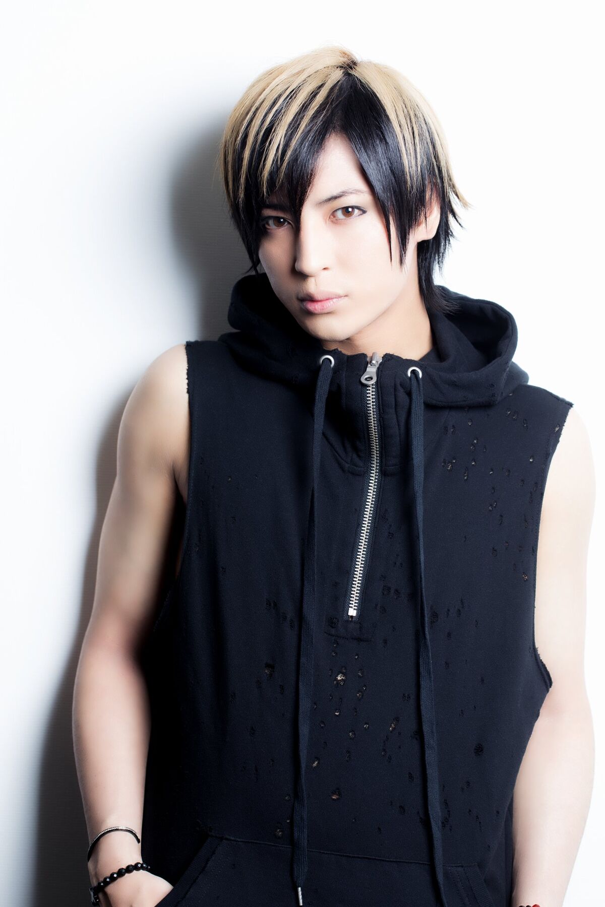 FRIDAY the 13th スカジャン　イゾラド シンニチプレミアムストア】内藤、デスペラード、棚橋、H.O.T