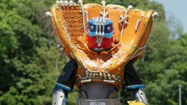 Glove Grumer Profile