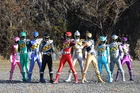 Kyoryuger (Team).jpg (234 KB) Zyuden Sentai Kyoryuger Sentai team #37