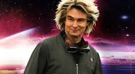 Mick Kanix Ranger Rouge avec écharpe argentée (incarné par Kelson Henderson)