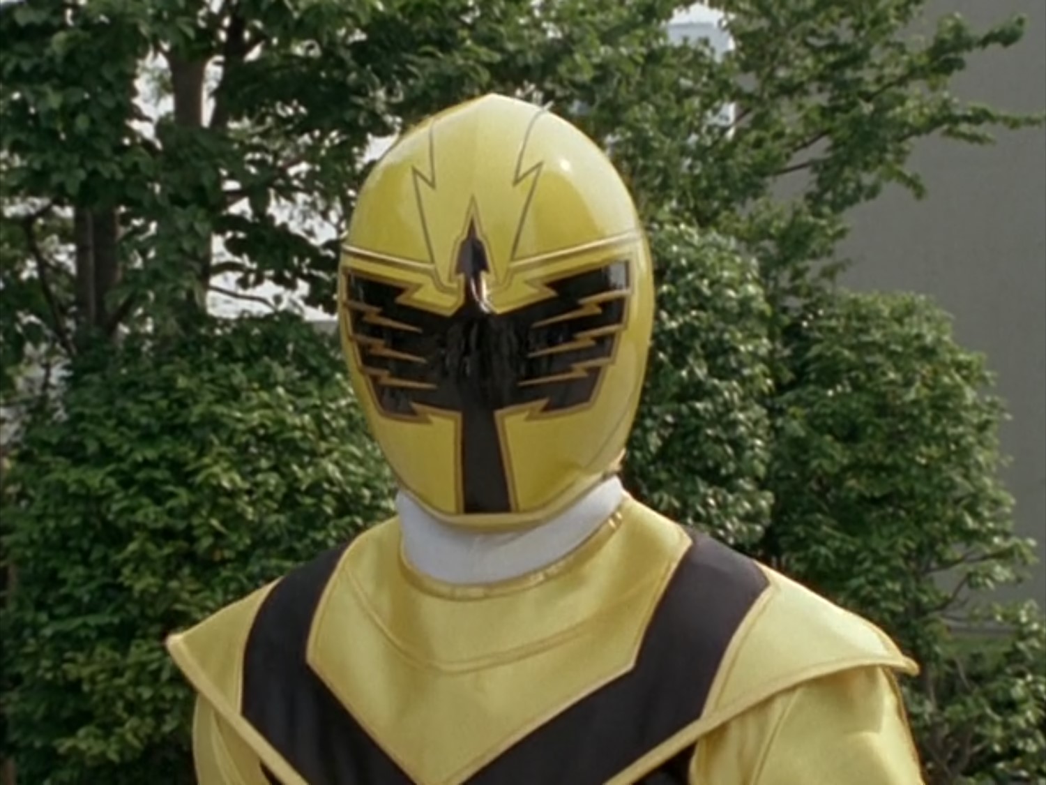 power rangers mystic force yellow ranger