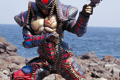 Comparison:Ikazuchi Gattai Gouraijin vs. Thunder Megazord Comparison:Ikazuchi Gattai Gouraijin vs. Thunder Megazord