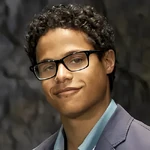 Noah Carver Dzięki Kluczowi Legendarnego Rangera mógł transformować się w Niebieskiego Time Force Rangera