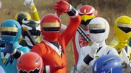 Fifth shot of the Super Sentai 199 in the Great Legend War prior to the charge.