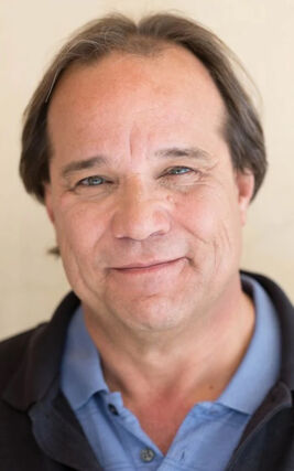 Tony Oliver - profilowe
